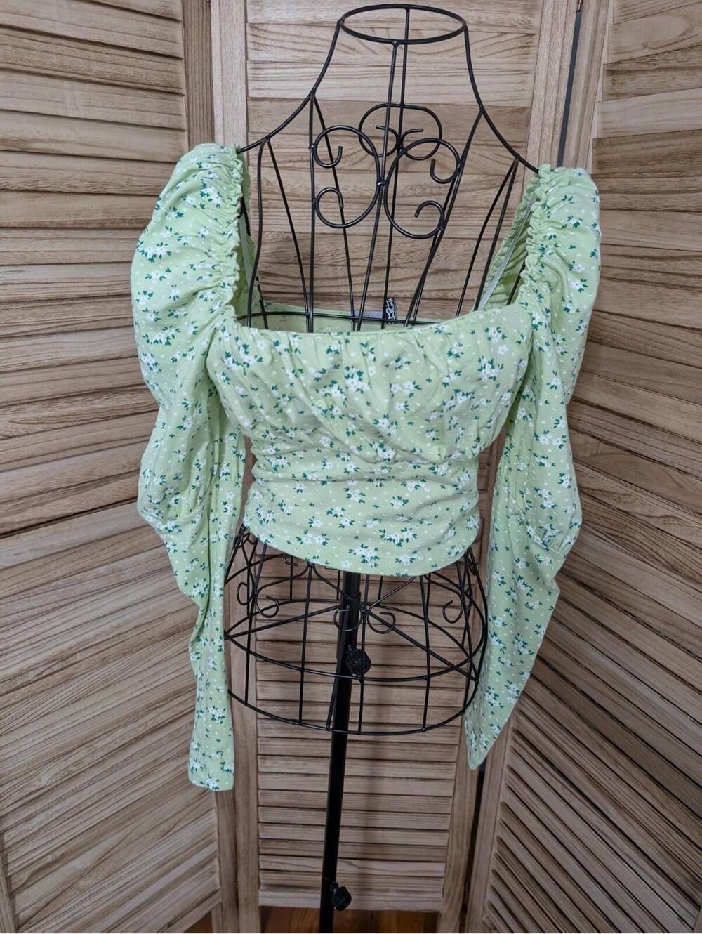 ASOS design crop‎ top size 4 Green
